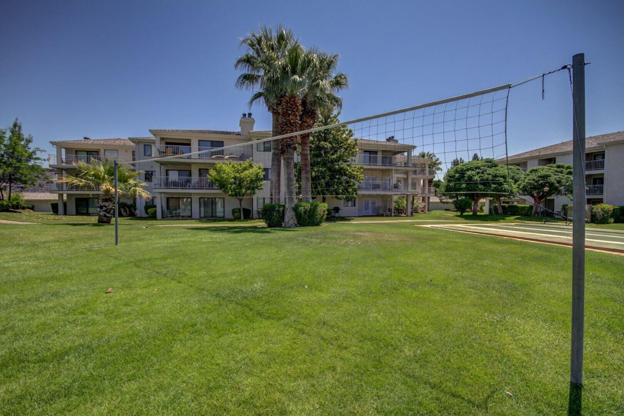 1845 W Canyon View DR #302 St George, UT 84770 condo for sale, MLS#25-266980 - Erika Rogers Photo 27