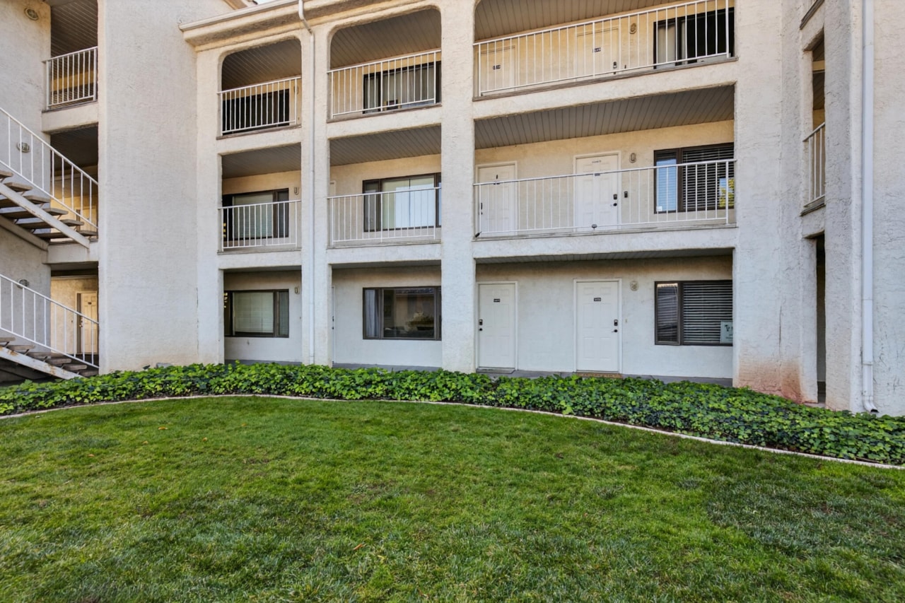 1845 W Canyon View DR #1609 St George, UT 84770 condo for sale, MLS#25-266996 - Erika Rogers Photo 6