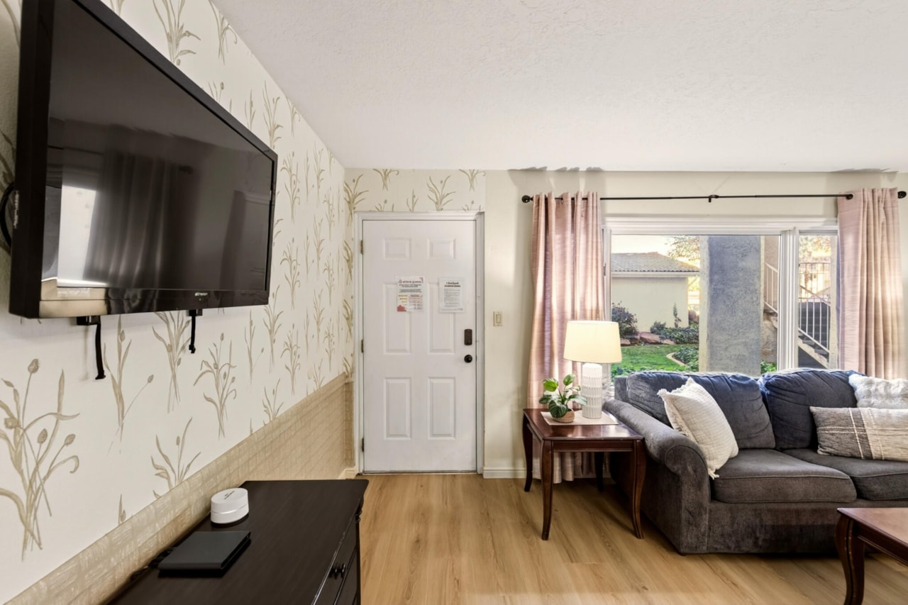 1845 W Canyon View DR #1609 St George, UT 84770 condo for sale, MLS#25-266996 - Erika Rogers Photo 11