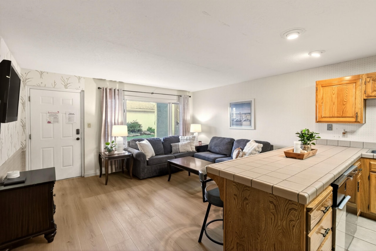 1845 W Canyon View DR #1609 St George, UT 84770 condo for sale, MLS#25-266996 - Erika Rogers Photo 12