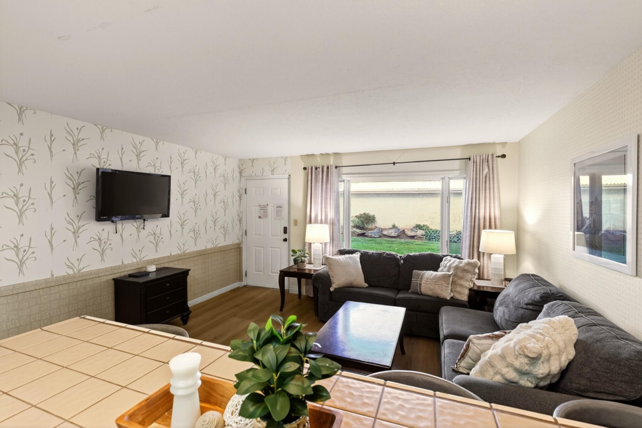 1845 W Canyon View DR #1609 St George, UT 84770 condo for sale, MLS#25-266996 - Erika Rogers Photo 13