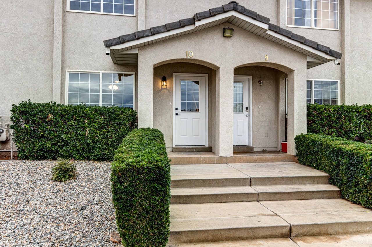 1108 N 1300 W #10 St George, UT 84770 home for sale, MLS#25-266998 - Erika Rogers Photo 2