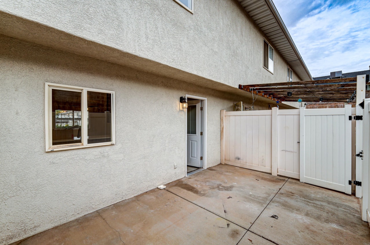 1108 N 1300 W #10 St George, UT 84770 home for sale, MLS#25-266998 - Erika Rogers Photo 21