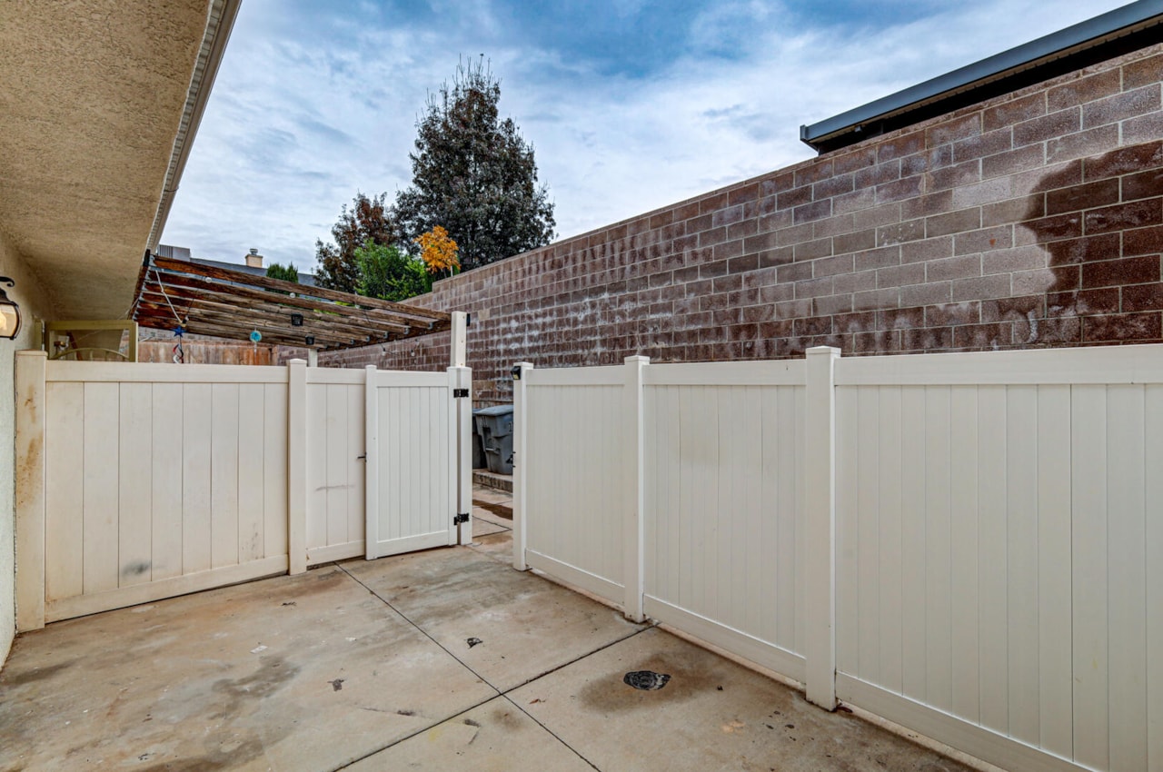 1108 N 1300 W #10 St George, UT 84770 home for sale, MLS#25-266998 - Erika Rogers Photo 23