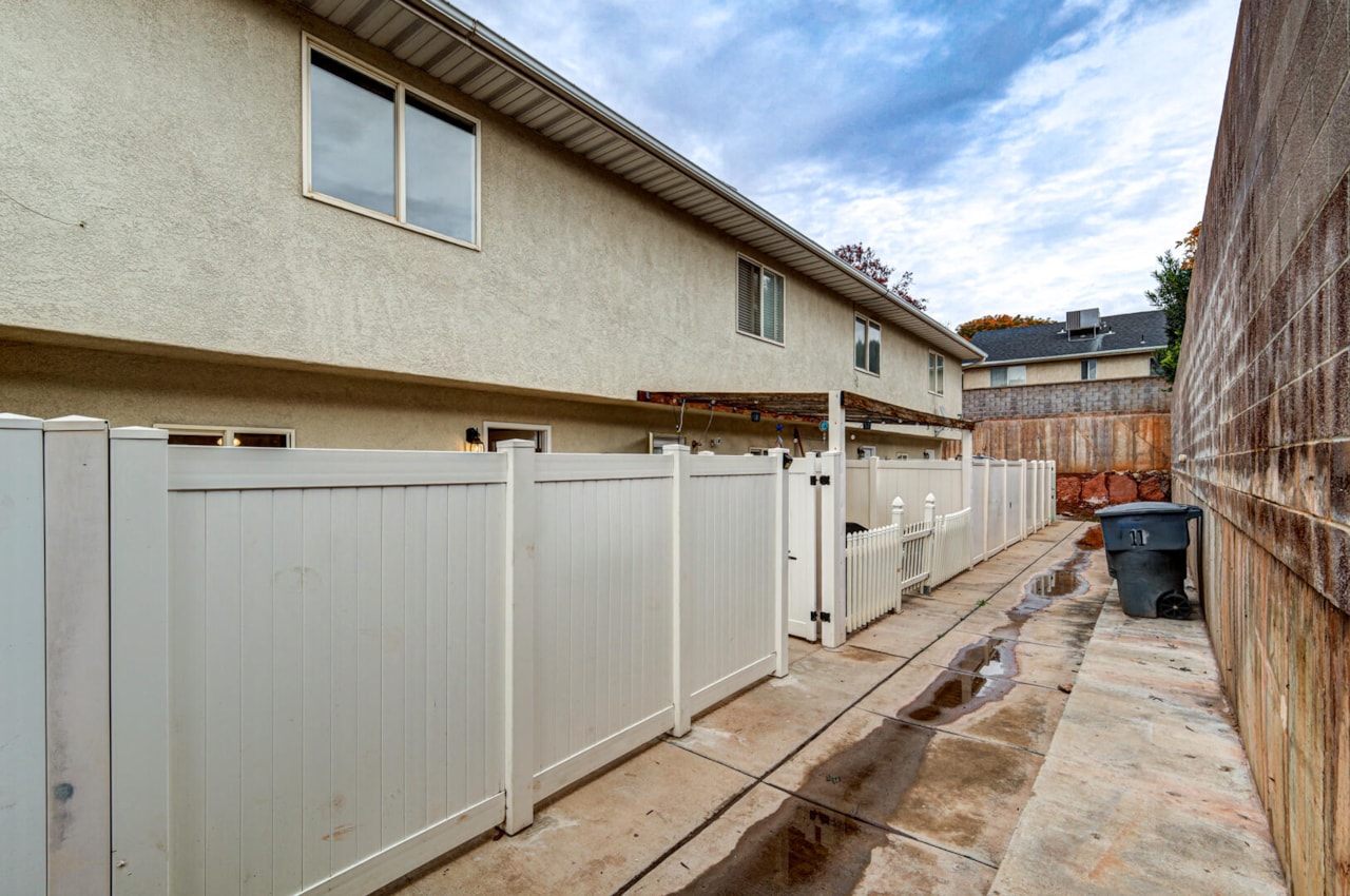 1108 N 1300 W #10 St George, UT 84770 home for sale, MLS#25-266998 - Erika Rogers Photo 25