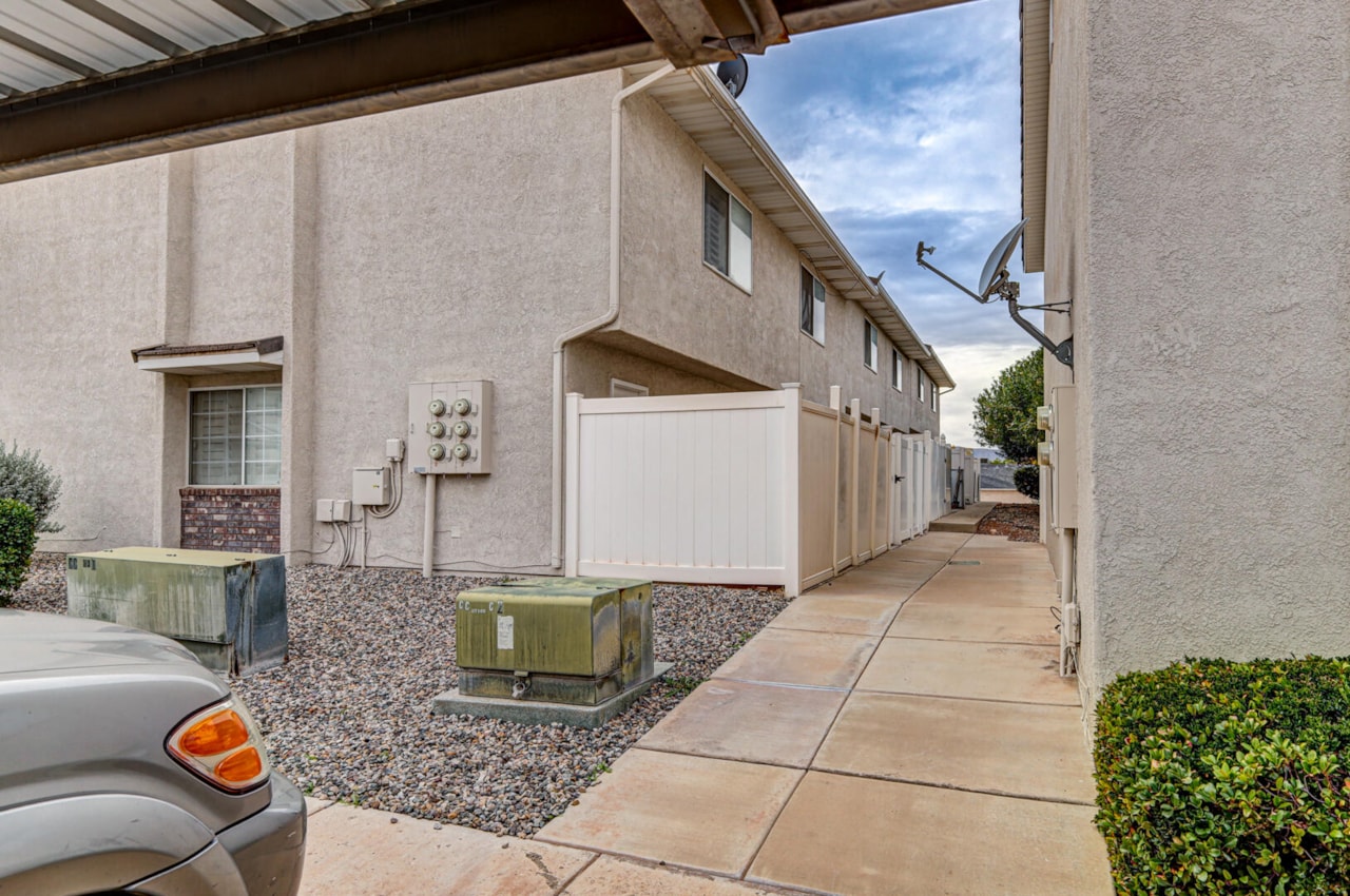 1108 N 1300 W #26 St George, UT 84770 home for sale, MLS#25-267005 - Erika Rogers Photo 32
