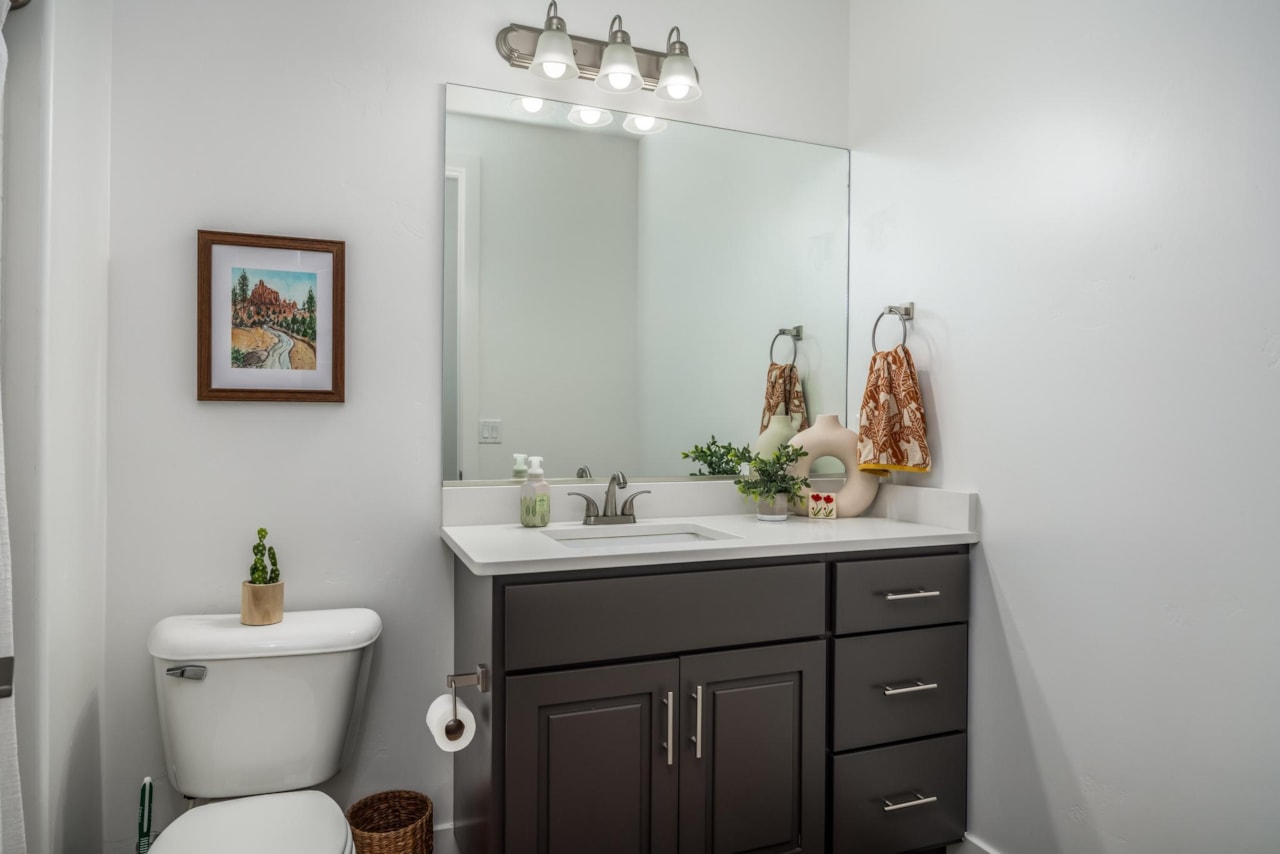 233 W Green Jade DR Washington, UT 84780 home for sale, MLS#25-266990 - Erika Rogers Photo 23