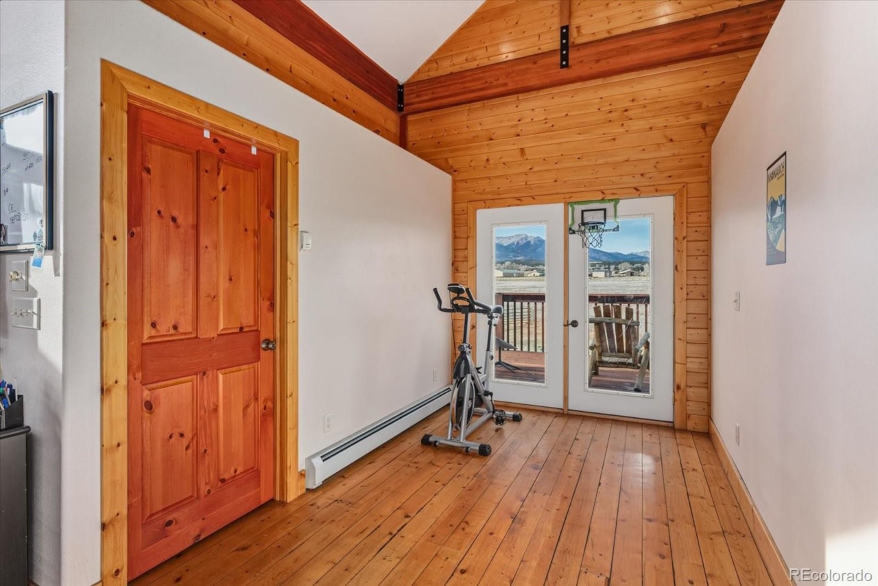 12560 W Us Highway 50 Country Meadows Estates Amended This is a true barndominium horse property with water rights, irrigated pasture, and a full... Salida Chaffee CO 81201 5172023 home for sale $1,350,000 5172023 Photo 18