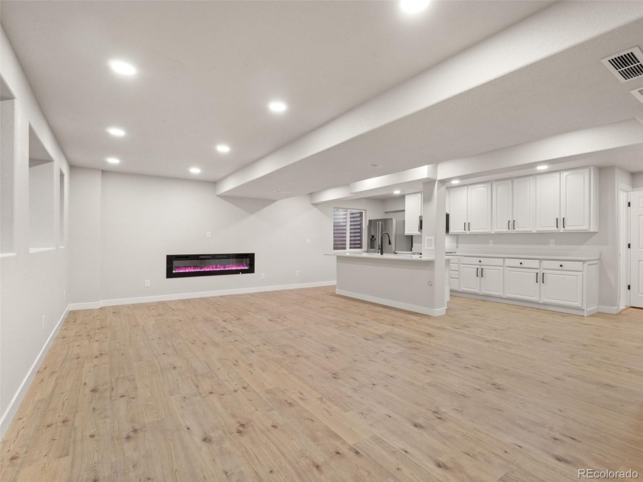 10742 Jellison Circle Walnut Grove Welcome to your fully remodeled new home in Walnut Grove. With over $350K in upgrades, this home is... Broomfield Jefferson CO 80021 3250105 home for sale $1,075,000 3250105 Photo 29