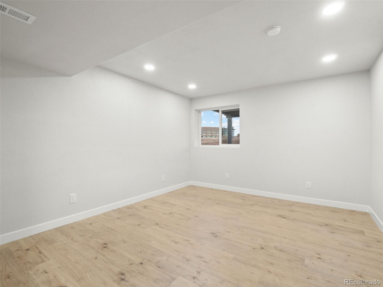 10742 Jellison Circle Walnut Grove Welcome to your fully remodeled new home in Walnut Grove. With over $350K in upgrades, this home is... Broomfield Jefferson CO 80021 3250105 home for sale $1,075,000 3250105 Photo 34