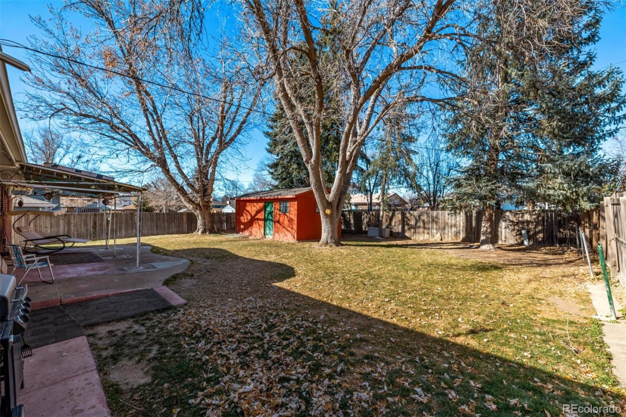 8227 Depew Way Far Horizons Flg #2 Charming brick ranch-style home with a finished basement! Great location in a quiet, established... Arvada Jefferson CO 80003 4697357 home for sale $515,000 4697357 Photo 28