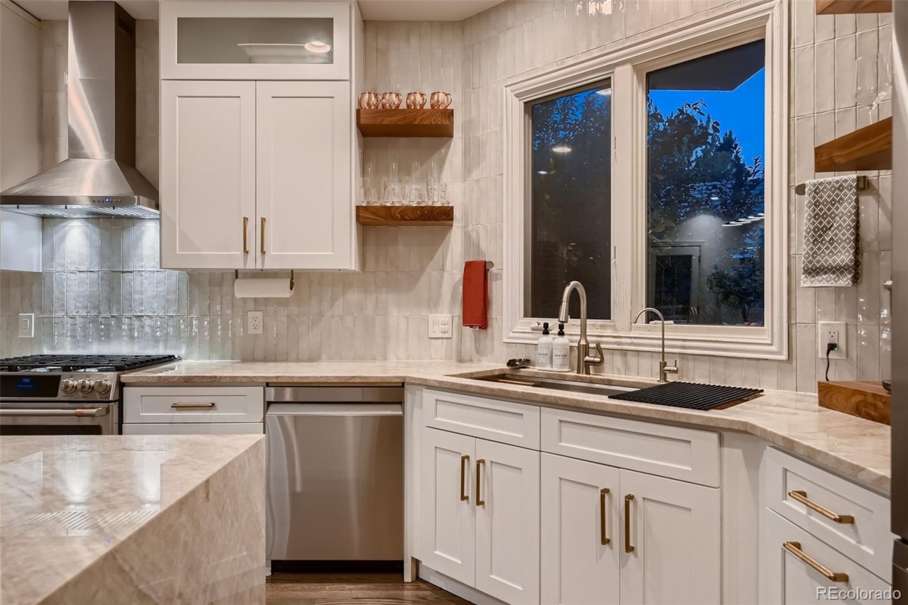 66 Blue Heron Ln Bateleur At The Preserve At Greenwood Village No Expense Spared On This Exquisite Ranch in Greenwood Village's Coveted Bateleur Neighborhood!... Greenwood Village Arapahoe CO 80121 5737748 home for sale $1,925,000 5737748 Photo 13