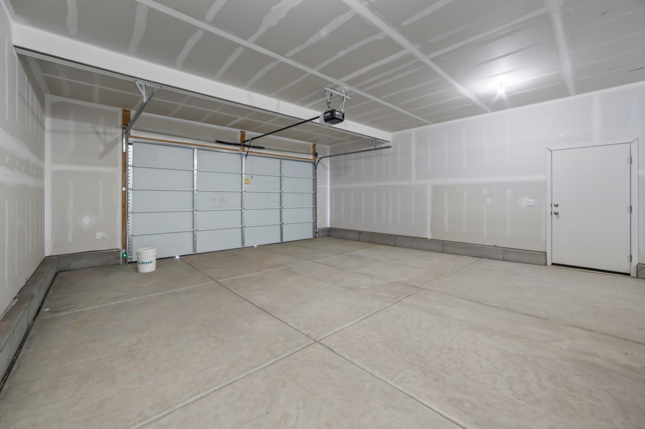 1904 S Cyclone DR #262 Washington, UT 84780 home for sale, MLS#25-267017 - Erika Rogers Photo 12