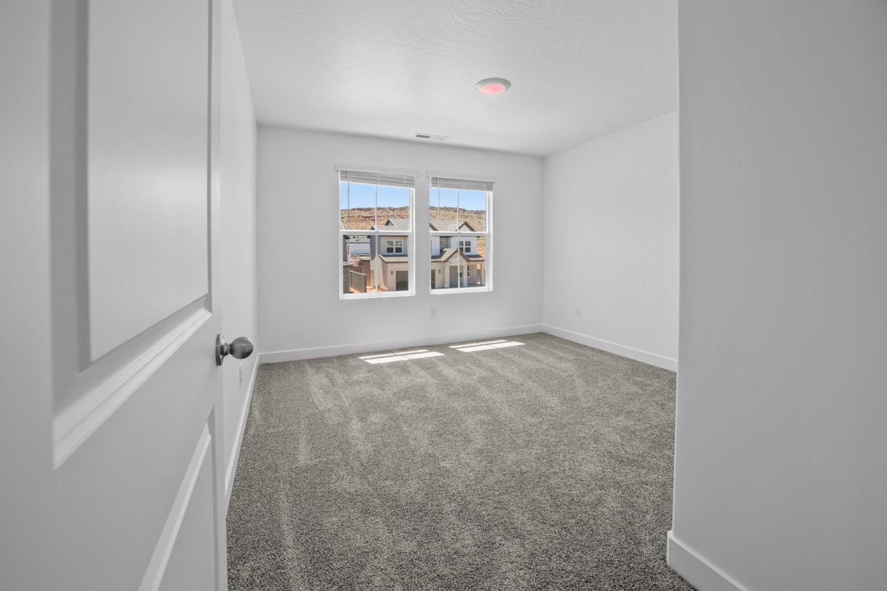 1904 S Cyclone DR #262 Washington, UT 84780 home for sale, MLS#25-267017 - Erika Rogers Photo 40