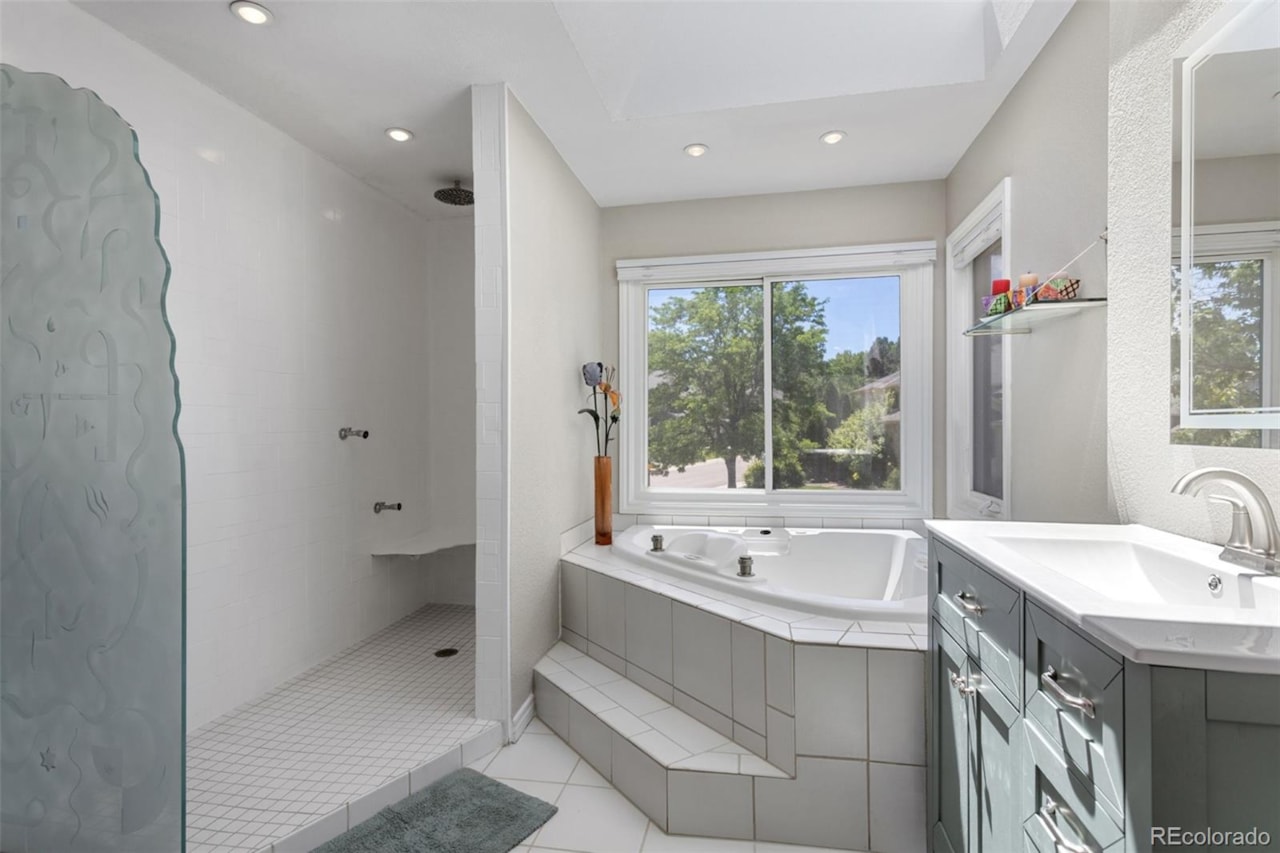 15207 W Ellsworth Place Mesa View Luxurious remodeled five bedroom four bathroom home in highly desired Mesa View Estates.... Golden Jefferson CO 80401 9675544 home for sale $1,259,900 9675544 Photo 21