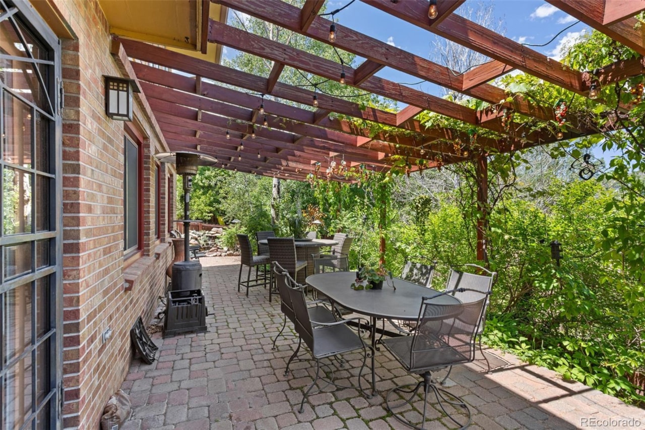 15207 W Ellsworth Place Mesa View Luxurious remodeled five bedroom four bathroom home in highly desired Mesa View Estates.... Golden Jefferson CO 80401 9675544 home for sale $1,259,900 9675544 Photo 37