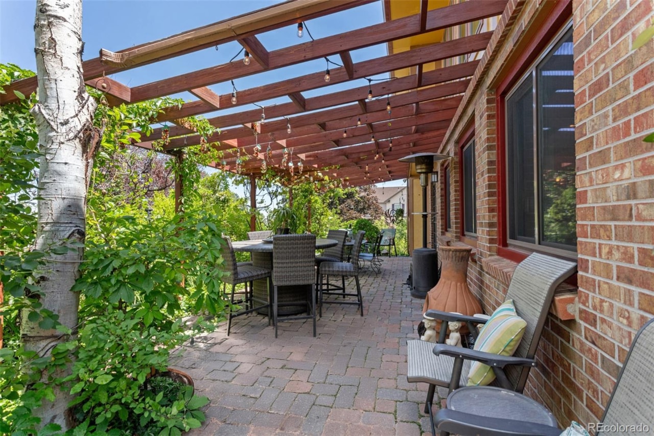 15207 W Ellsworth Place Mesa View Luxurious remodeled five bedroom four bathroom home in highly desired Mesa View Estates.... Golden Jefferson CO 80401 9675544 home for sale $1,259,900 9675544 Photo 39