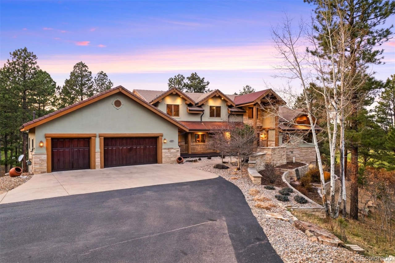 6833 Yampa Dr Bear Dance Luxury lodge design, forested privacy, and views of Bear Dance's 8th green come together... Larkspur Douglas CO 80118 3767631 home for sale $2,100,000 3767631 Photo 6