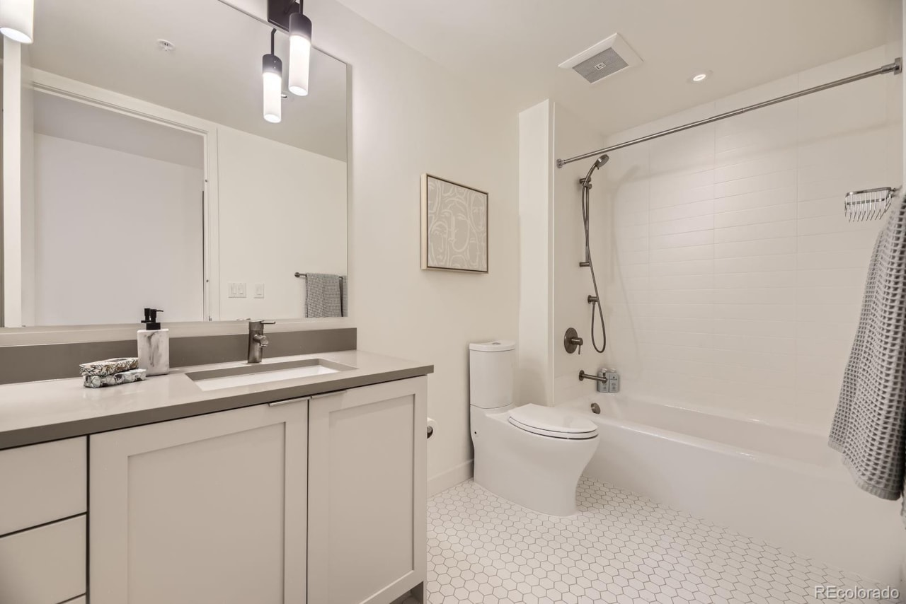 1750 Wewatta St #704 Downtown Welcome to your elevated lifestyle in residence 704 at The Coloradan where modern luxury meets... Denver Denver CO 80202 1652256 condo for sale $970,000 1652256 Photo 27