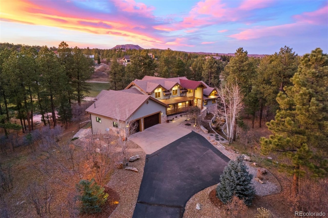 6833 Yampa Dr Bear Dance Luxury lodge design, forested privacy, and views of Bear Dance's 8th green come together... Larkspur Douglas CO 80118 3767631 home for sale $2,100,000 3767631 Photo 34