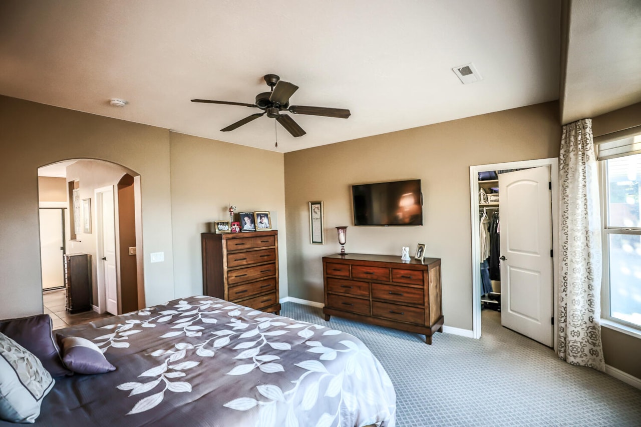 1472 Heatherglen DR St George, UT 84790 home for sale, MLS#25-267011 - Erika Rogers Photo 13