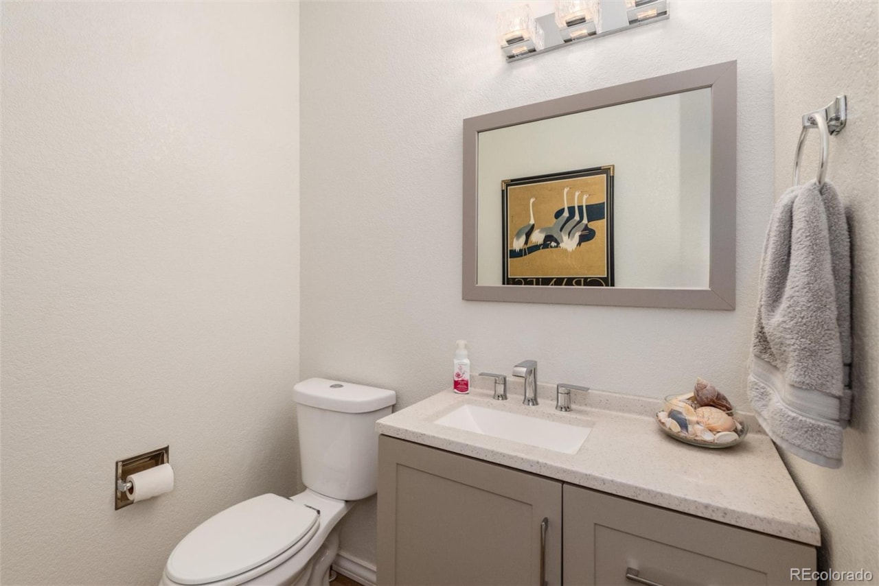 29 Desert Willow Ln Ken Caryl Ranch Discover the perfect blend of luxury and comfort at 29 Desert Willow Lane, tucked away in the... Littleton Jefferson CO 80127 3705060 home for sale $1,525,000 3705060 Photo 17