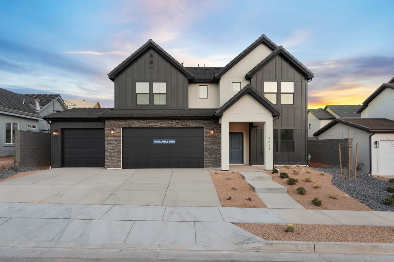 1966 S Wolverine Way #228 Washington, UT 84780 home for sale, MLS#25-267026 - Erika Rogers Photo 2