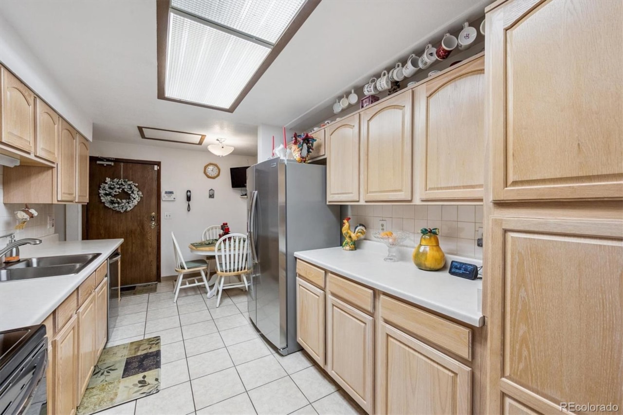 12024 E Maple Ave Gentry Welcome home and enjoy this hidden gem within the heart of Aurora. The HOA mows the grass, and... Aurora Arapahoe CO 80012 3983231 home for sale $410,000 3983231 Photo 11