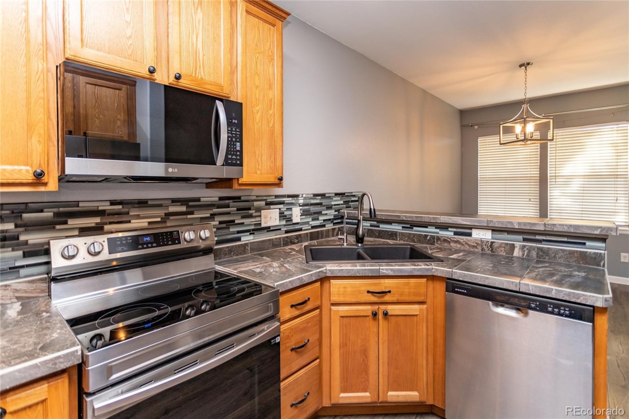 3797 Windriver Trl The Meadows Welcome home to 3797 Windriver Trail! A beautifully updated three-bedroom, two-and-a-half-bath... Castle Rock Douglas CO 80109 7552995 home for sale $450,000 7552995 Photo 15