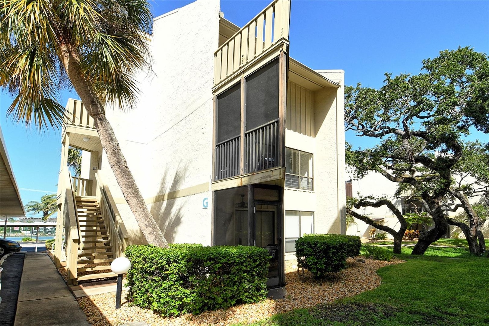 Bay Oaks condo for sale - 6157 Midnight Pass Rd #G22 Sarasota