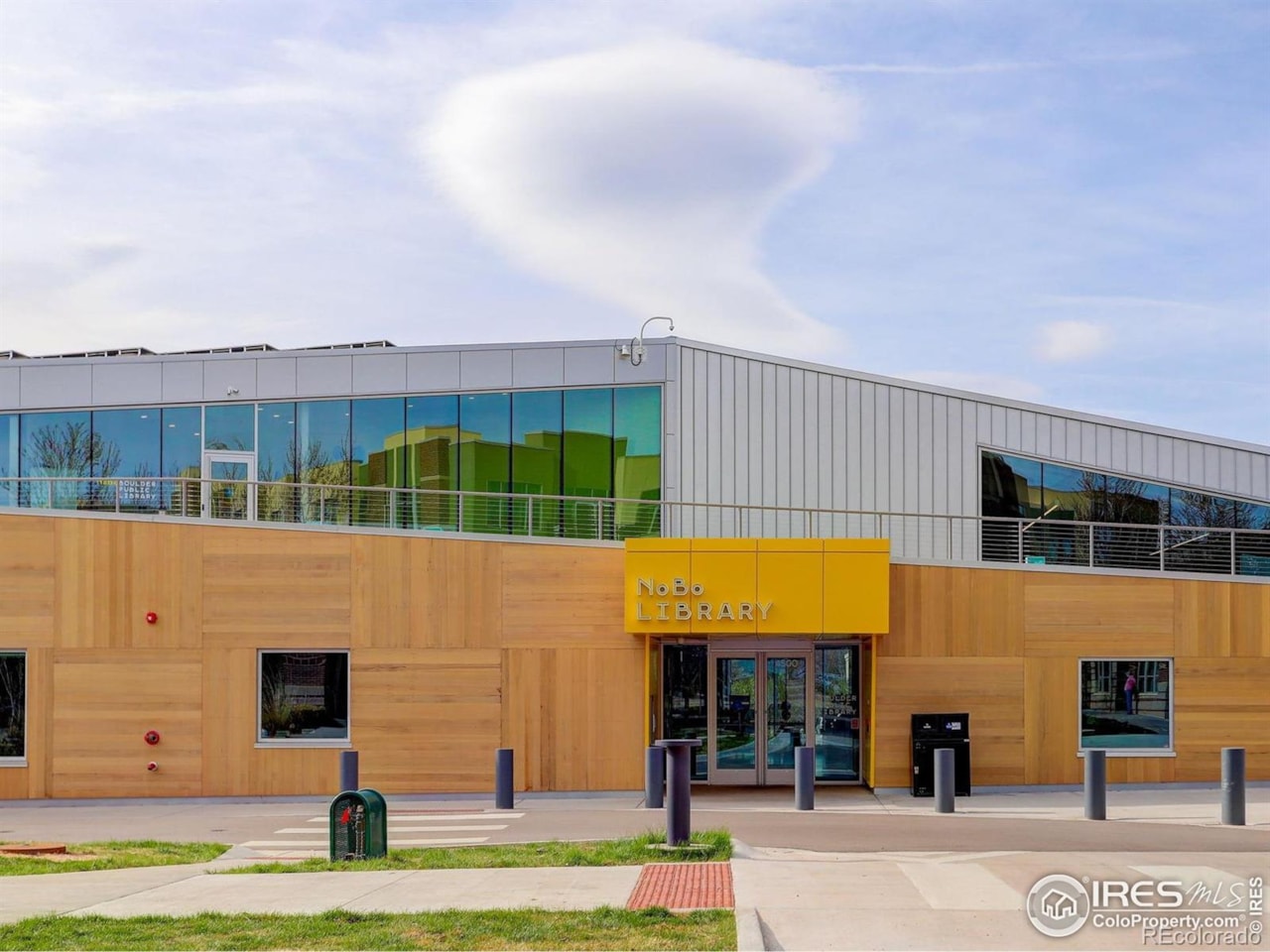 1200 Yarmouth Ave #239 Village At Uptown Broadway Residences Experience the best of North Boulder in this freshly updated, top-floor, 2b/2b corner condo. With... Boulder Boulder CO 80304 IR1047859 home for sale $599,000 IR1047859 Photo 18