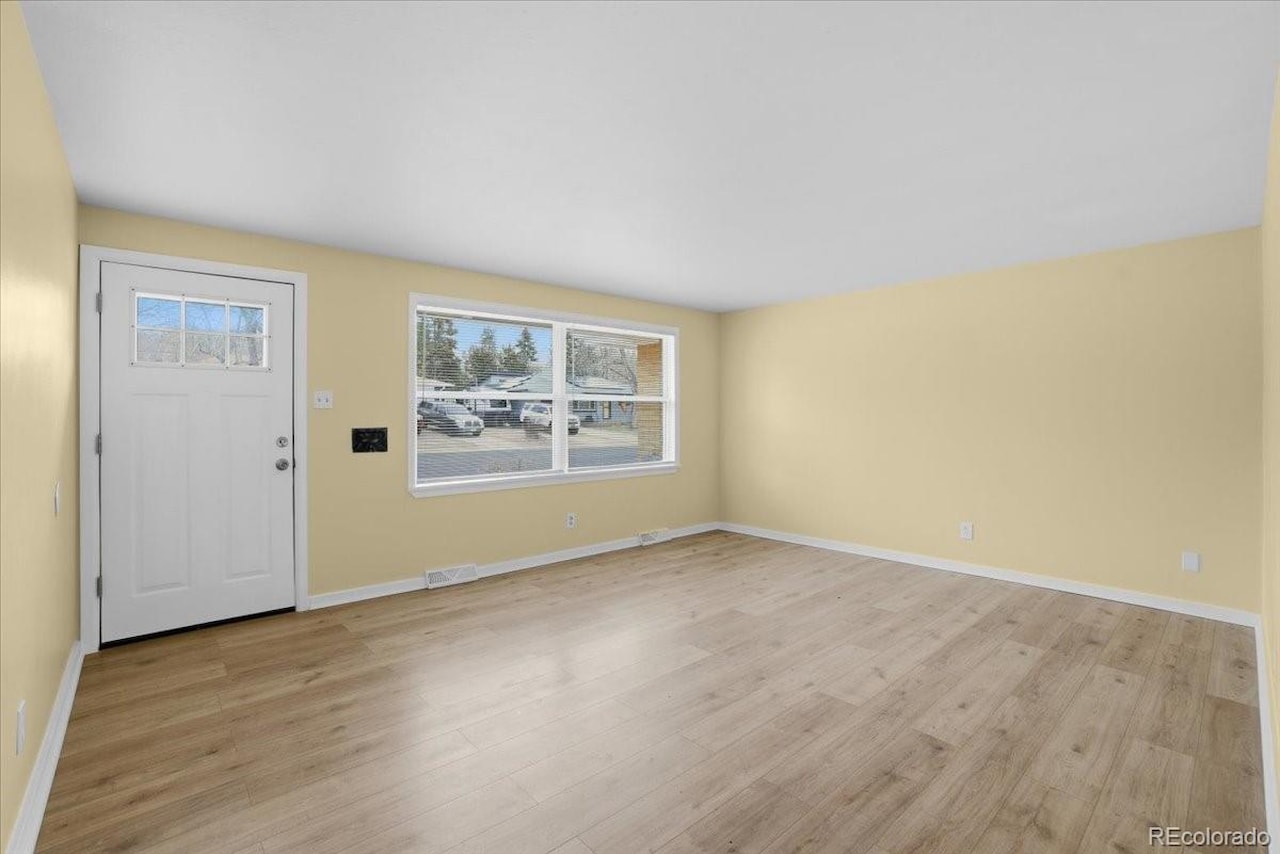 8940 Cole Dr Alta Vista Step into this beautifully refreshed ranch-style 3-bedroom, 2-bathroom home located on a spacious... Arvada Jefferson CO 80004 2351121 home for sale $559,000 2351121 Photo 10