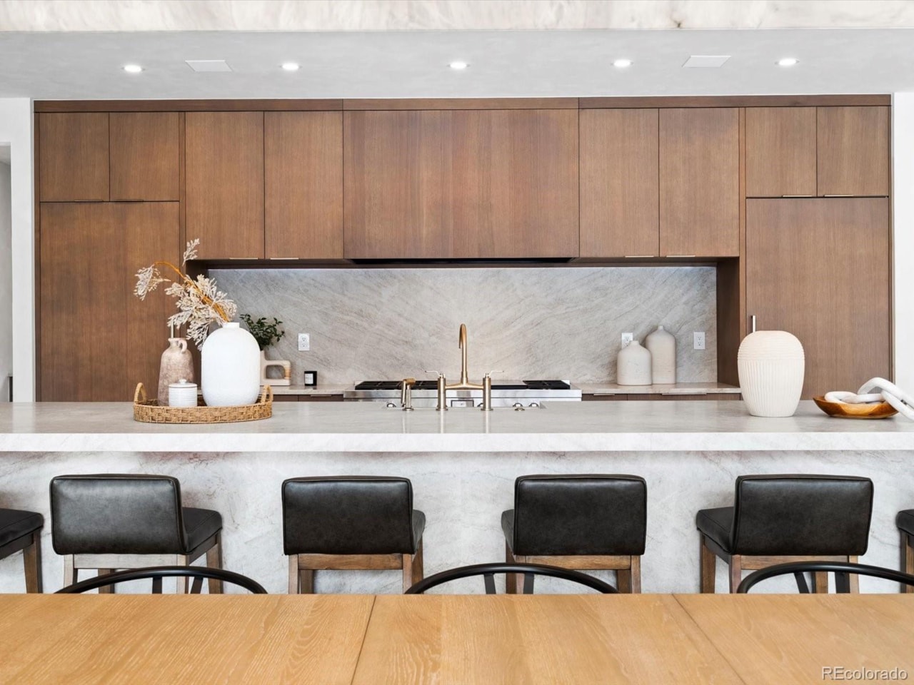 950 S Steele St Belcaro This is Golden Hour Haus. Fully remodeled in 2025 by McCabe Ln. Homes, this iconic property with... Denver Denver CO 80209 8834999 home for sale $8,795,000 8834999 Photo 11