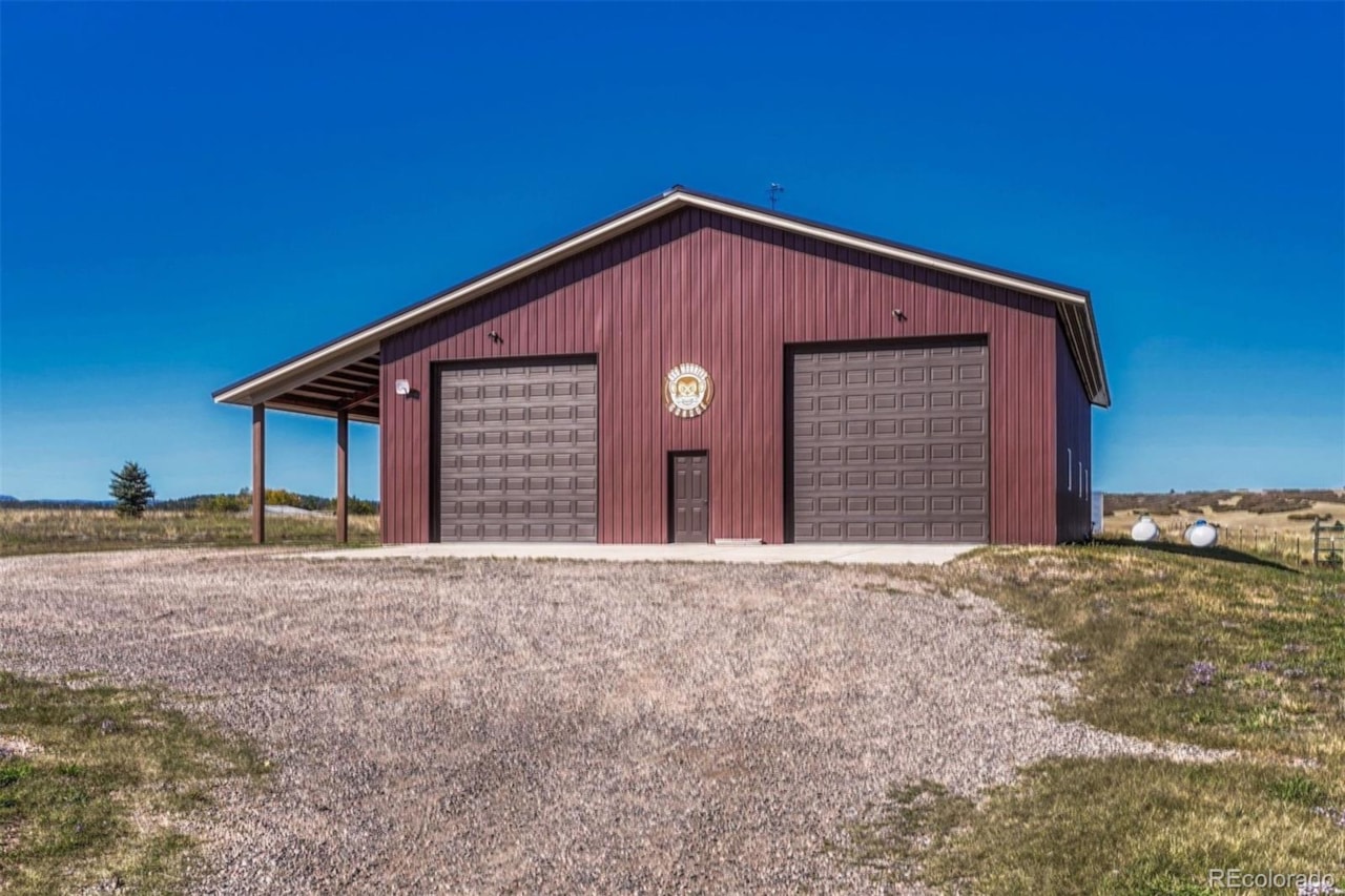 9565 Oak Springs Trl Homestead Ranch Huge Pikes Peak views and sophisticated luxury meet turnkey ranch living. Exceptional property... Franktown Douglas CO 80116 6071988 home for sale $5,000,000 6071988 Photo 15