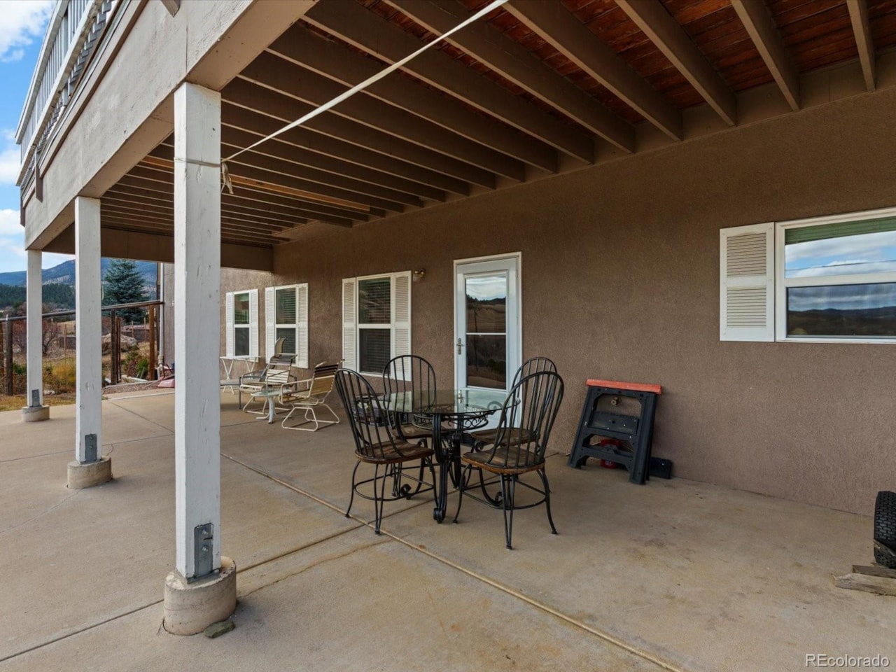 5272 Country Club Dr Perry Park This beautiful ranch home sits on a full acre with a paved driveway and unbeatable Colorado views.... Larkspur Douglas CO 80118 2143588 home for sale $950,000 2143588 Photo 34