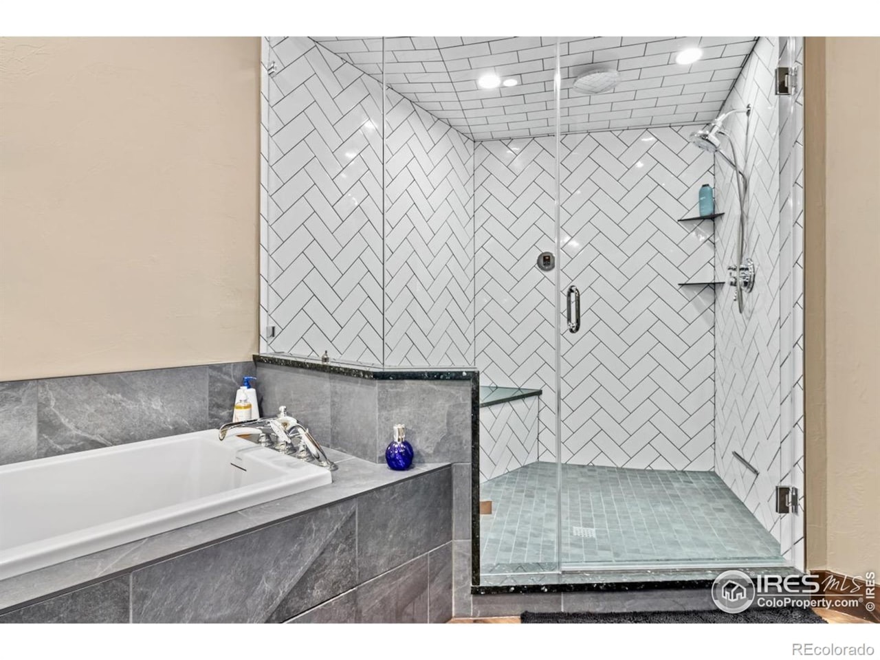 1475 Saint Moritz Trl Windcliff Estates PANORAMIC CONTINENTAL DIVIDE LUXURY RETREAT UNDER CONSTRUCTION IN WINDCLIFF ESTATES. Perched at the... Estes Park Larimer CO 80517 IR1047874 home for sale $3,250,000 IR1047874 Photo 30