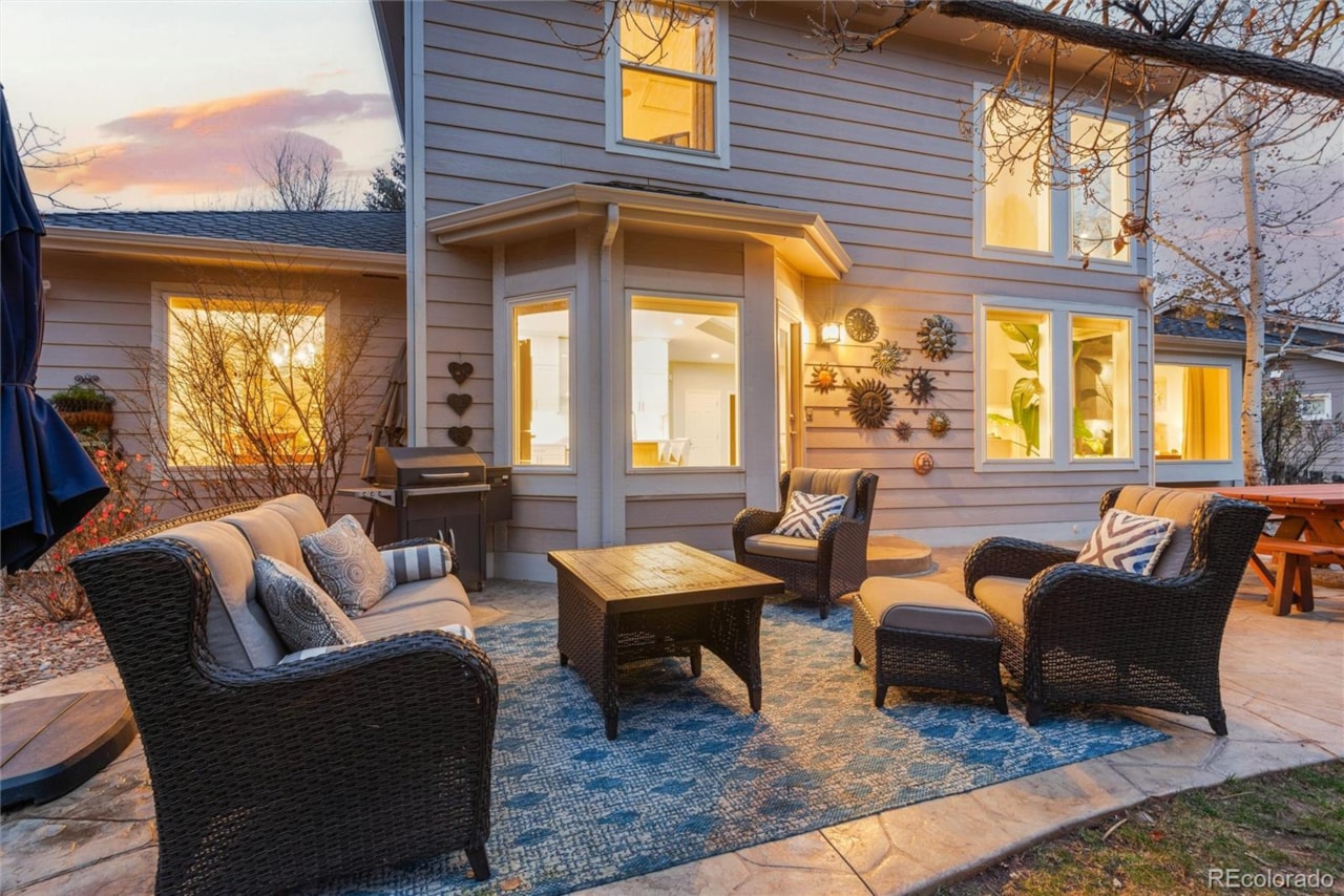 29 Desert Willow Ln Ken Caryl Ranch Discover the perfect blend of luxury and comfort at 29 Desert Willow Lane, tucked away in the... Littleton Jefferson CO 80127 3705060 home for sale $1,525,000 3705060 Photo 36