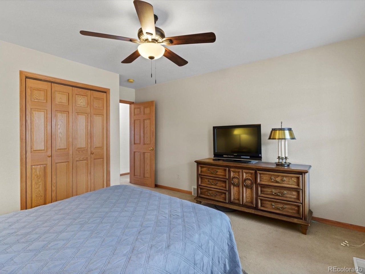 5272 Country Club Dr Perry Park This beautiful ranch home sits on a full acre with a paved driveway and unbeatable Colorado views.... Larkspur Douglas CO 80118 2143588 home for sale $950,000 2143588 Photo 17