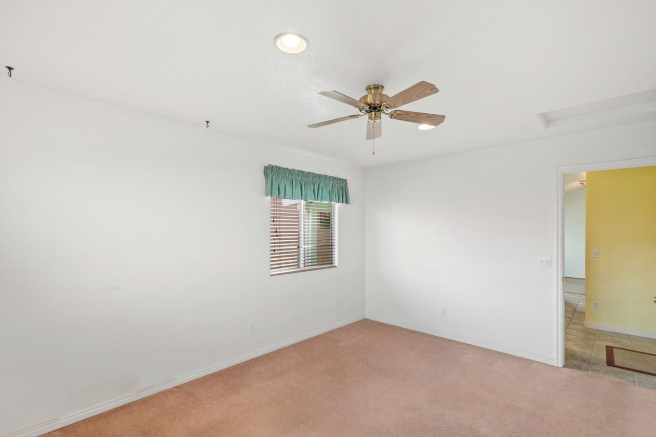 646 N 2450  E #11 St George, UT 84790 home for sale, MLS#25-267044 - Erika Rogers Photo 18