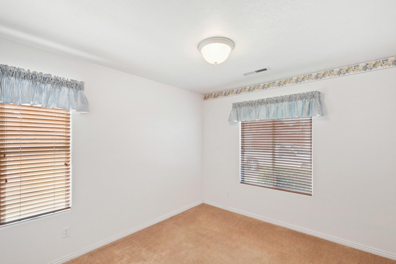 646 N 2450  E #11 St George, UT 84790 home for sale, MLS#25-267044 - Erika Rogers Photo 25