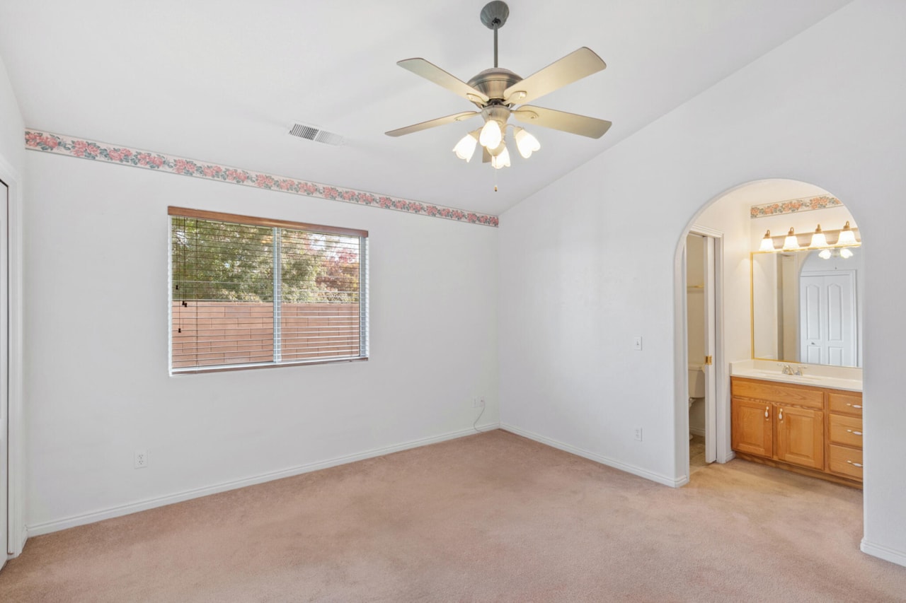 646 N 2450  E #11 St George, UT 84790 home for sale, MLS#25-267044 - Erika Rogers Photo 29