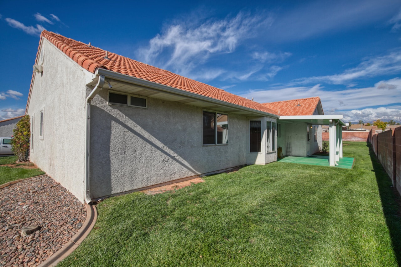 646 N 2450  E #11 St George, UT 84790 home for sale, MLS#25-267044 - Erika Rogers Photo 38