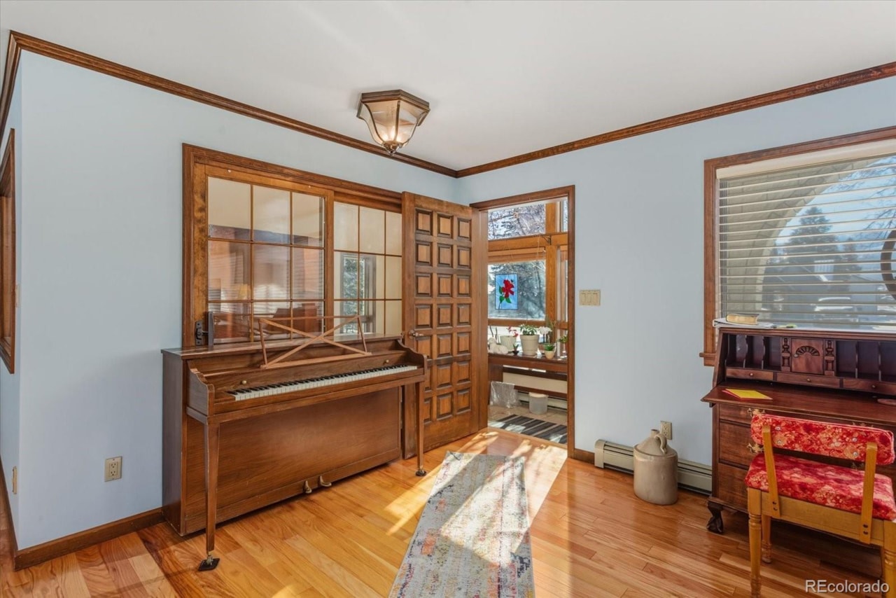 546 Ouray Ave Salida On Mesa Add Set on a quiet corner lot backing directly to the Salida Golf Course, this home sits in one of the... Salida Chaffee CO 81201 7787780 home for sale $1,500,000 7787780 Photo 6