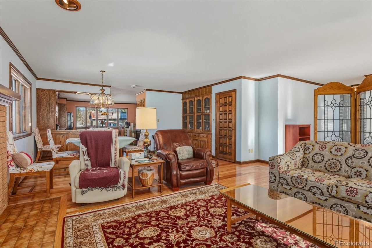 546 Ouray Ave Salida On Mesa Add Set on a quiet corner lot backing directly to the Salida Golf Course, this home sits in one of the... Salida Chaffee CO 81201 7787780 home for sale $1,500,000 7787780 Photo 9