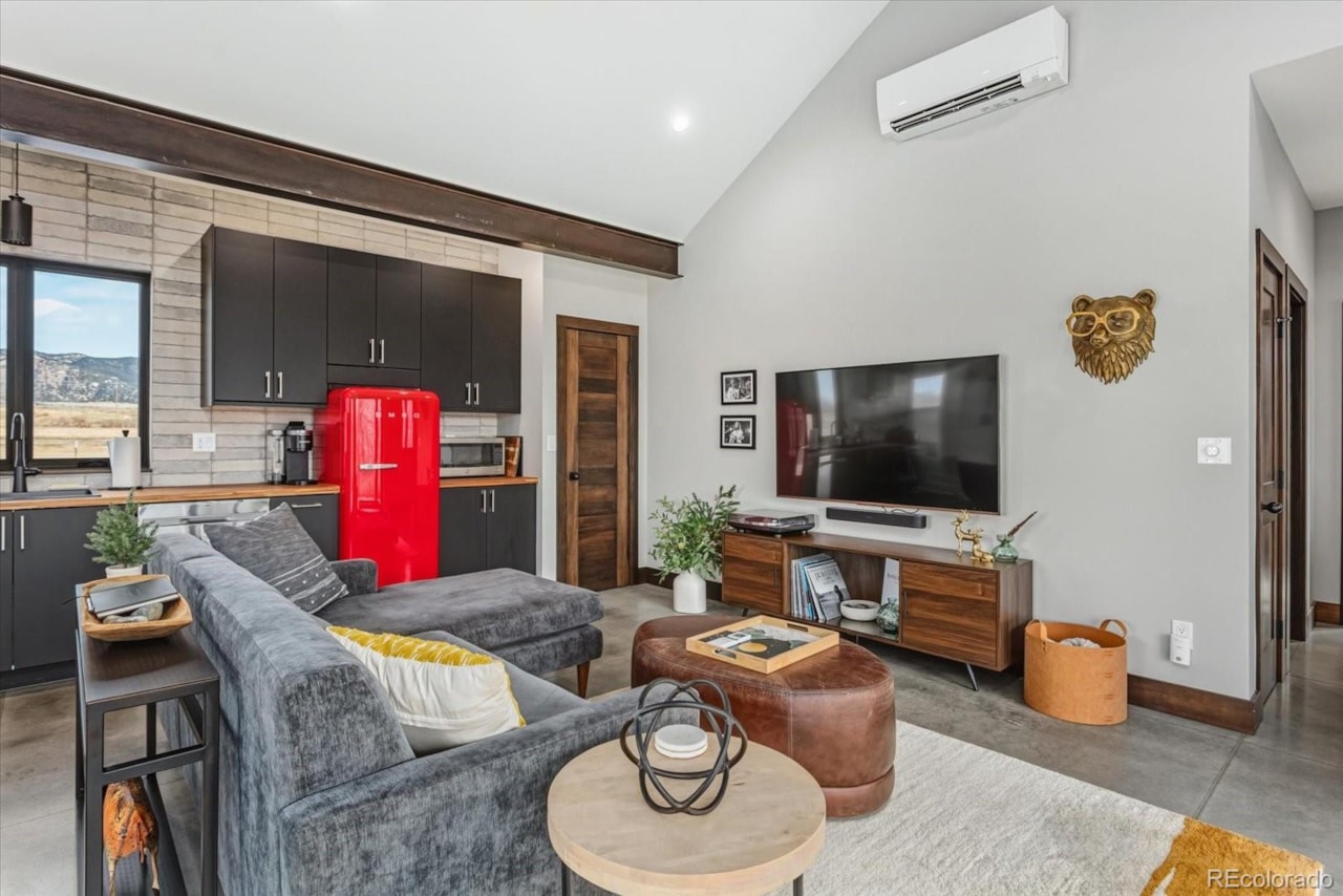 8995 Salix Rd Willows Filing No 1 8995 Salix Road, Salida ColoradoModern riverfront living on one of the best stretches of the... Salida Chaffee CO 81201 6787819 home for sale $1,390,000 6787819 Photo 13