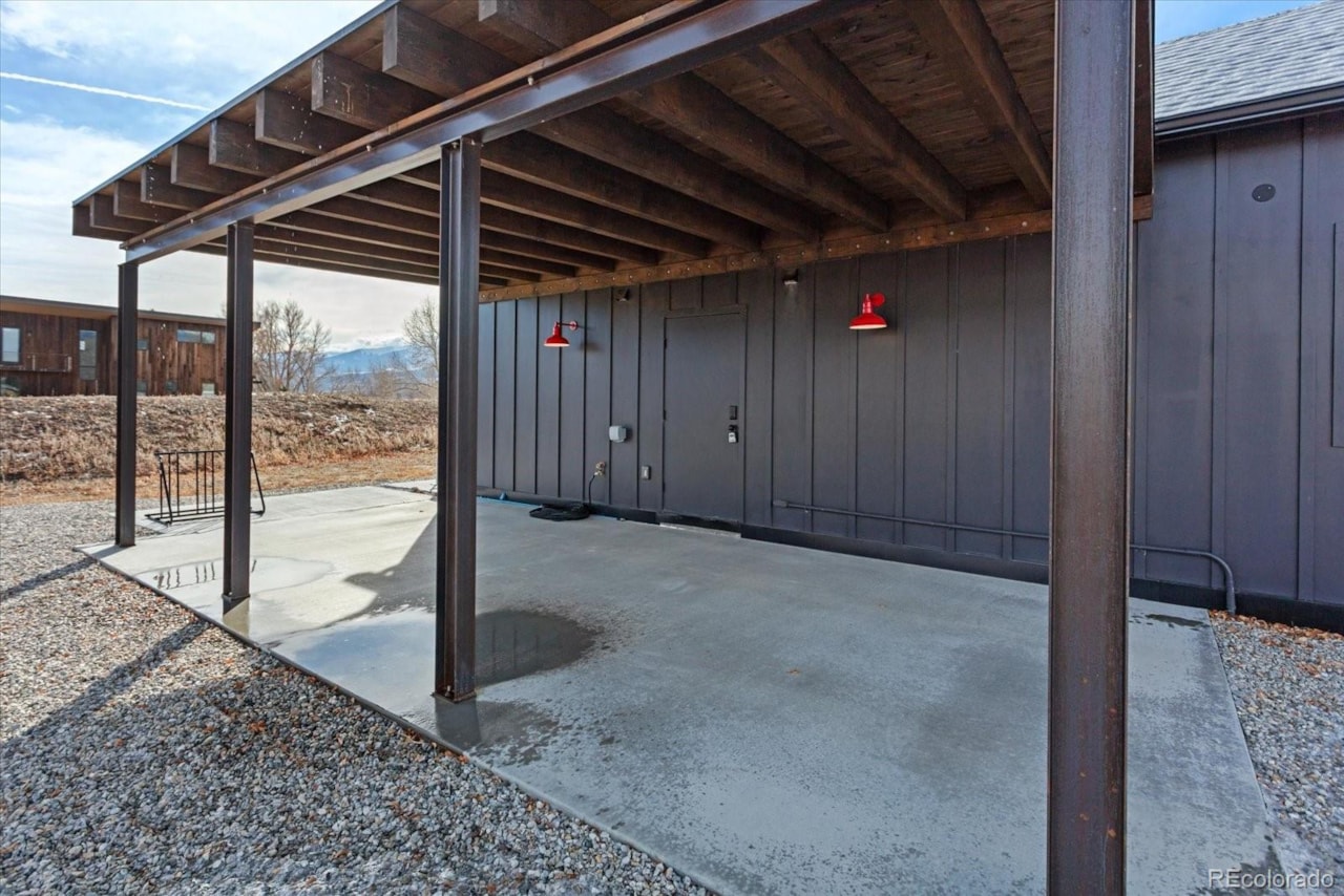 8995 Salix Rd Willows Filing No 1 8995 Salix Road, Salida ColoradoModern riverfront living on one of the best stretches of the... Salida Chaffee CO 81201 6787819 home for sale $1,390,000 6787819 Photo 33