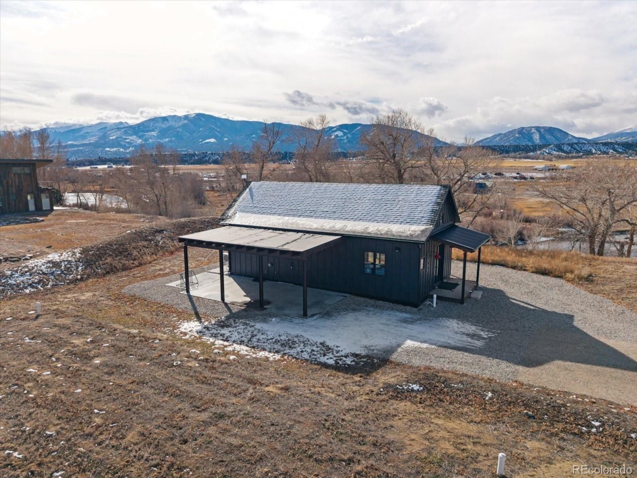 8995 Salix Rd Willows Filing No 1 8995 Salix Road, Salida ColoradoModern riverfront living on one of the best stretches of the... Salida Chaffee CO 81201 6787819 home for sale $1,390,000 6787819 Photo 34