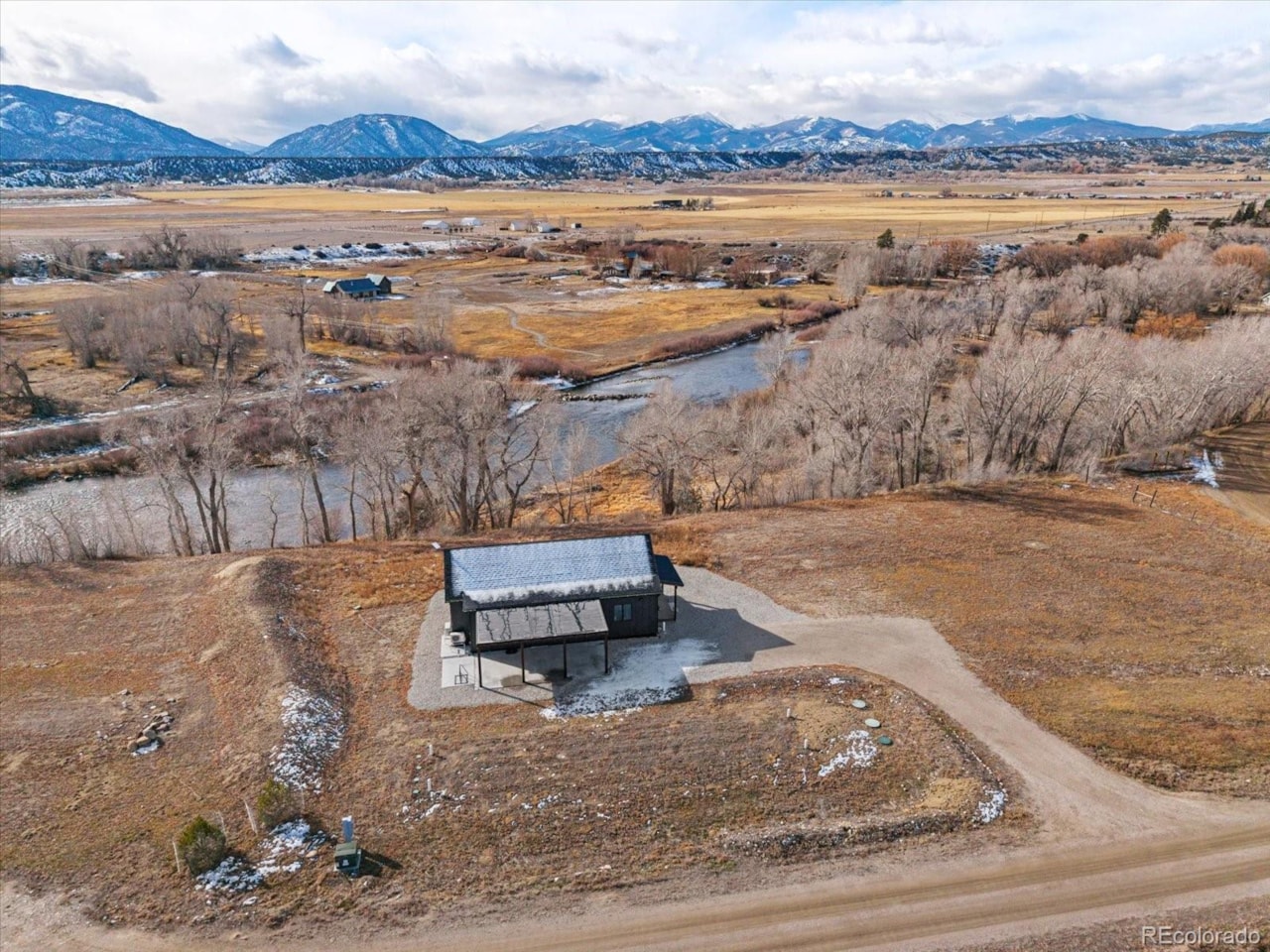 8995 Salix Rd Willows Filing No 1 8995 Salix Road, Salida ColoradoModern riverfront living on one of the best stretches of the... Salida Chaffee CO 81201 6787819 home for sale $1,390,000 6787819 Photo 41