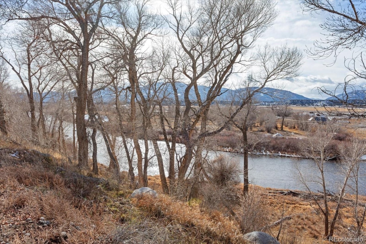 8995 Salix Rd Willows Filing No 1 8995 Salix Road, Salida ColoradoModern riverfront living on one of the best stretches of the... Salida Chaffee CO 81201 6787819 home for sale $1,390,000 6787819 Photo 43