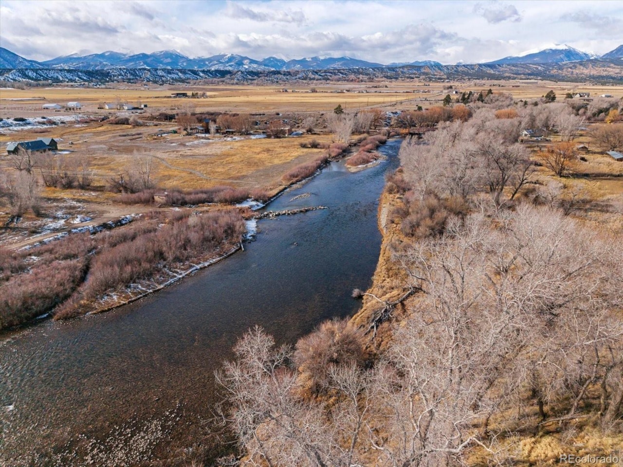 8995 Salix Rd Willows Filing No 1 8995 Salix Road, Salida ColoradoModern riverfront living on one of the best stretches of the... Salida Chaffee CO 81201 6787819 home for sale $1,390,000 6787819 Photo 47